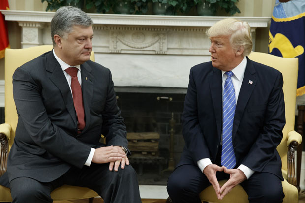 Трамп са Порошенком причао само 6 минута!